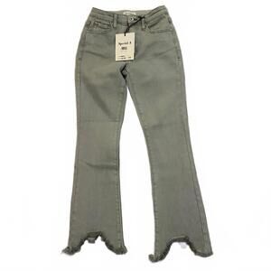 NWT Special A Light Gray Jeans Sz 1/25
